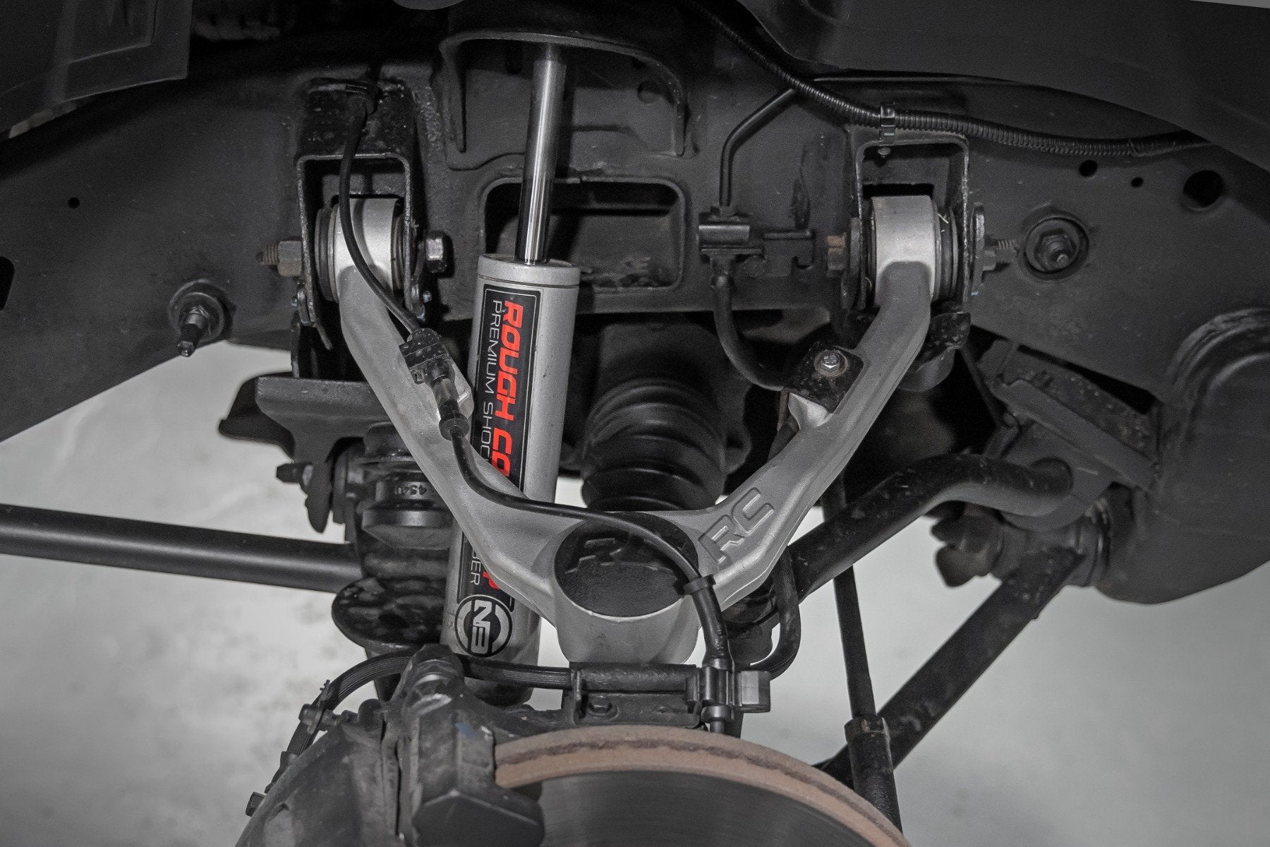 Rough Country | Suspension Control Arm | Forged Upper Control Arms OE Upgrade Chevy/GMC 1500 (99-06) Rough Country | 10026
