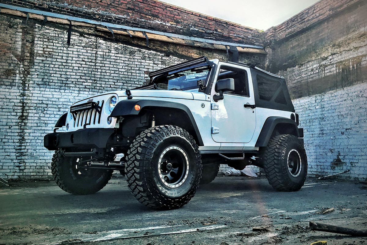 Rough Country | Bumper End Cap | Jeep Front Bumper Caps 07-18 Wrangler JK Rough Country | 1047