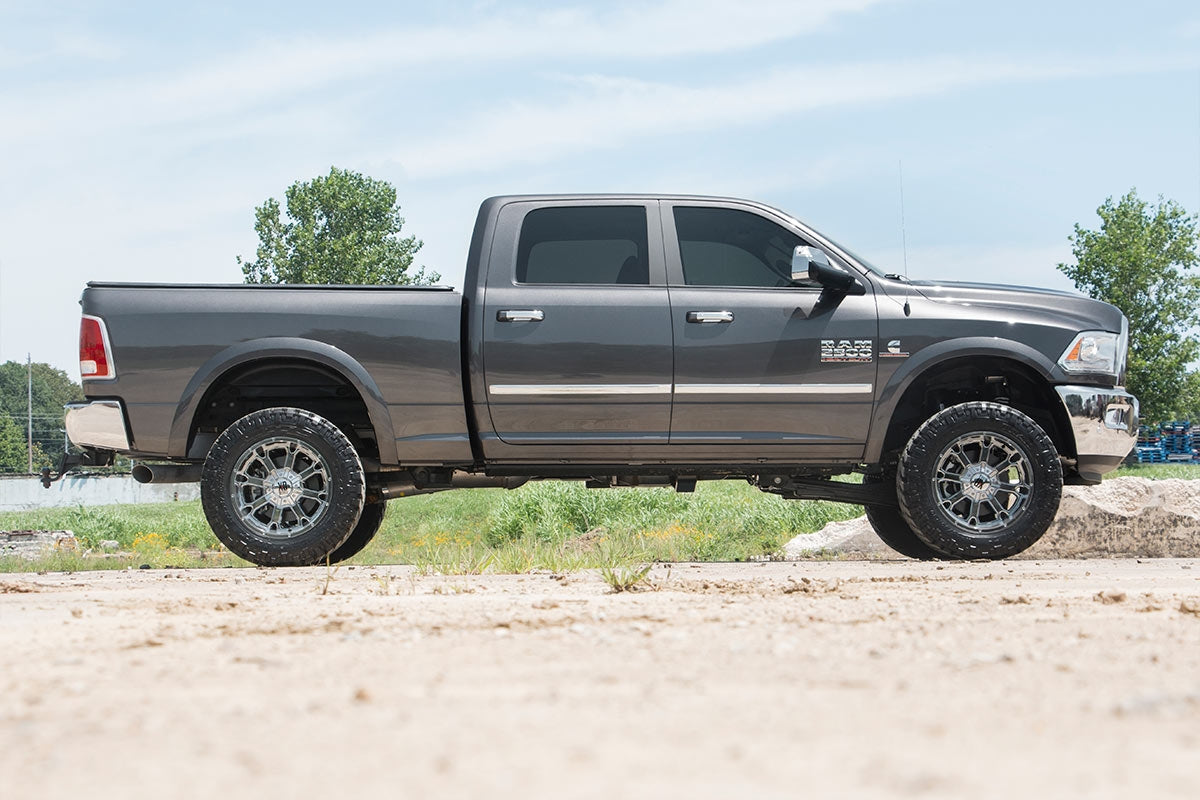 Rough Country | Lift Kits | 2.5 Inch Dodge Lift Kit V2 Shocks (14-20 Ram 2500 4WD) Rough Country | 30270