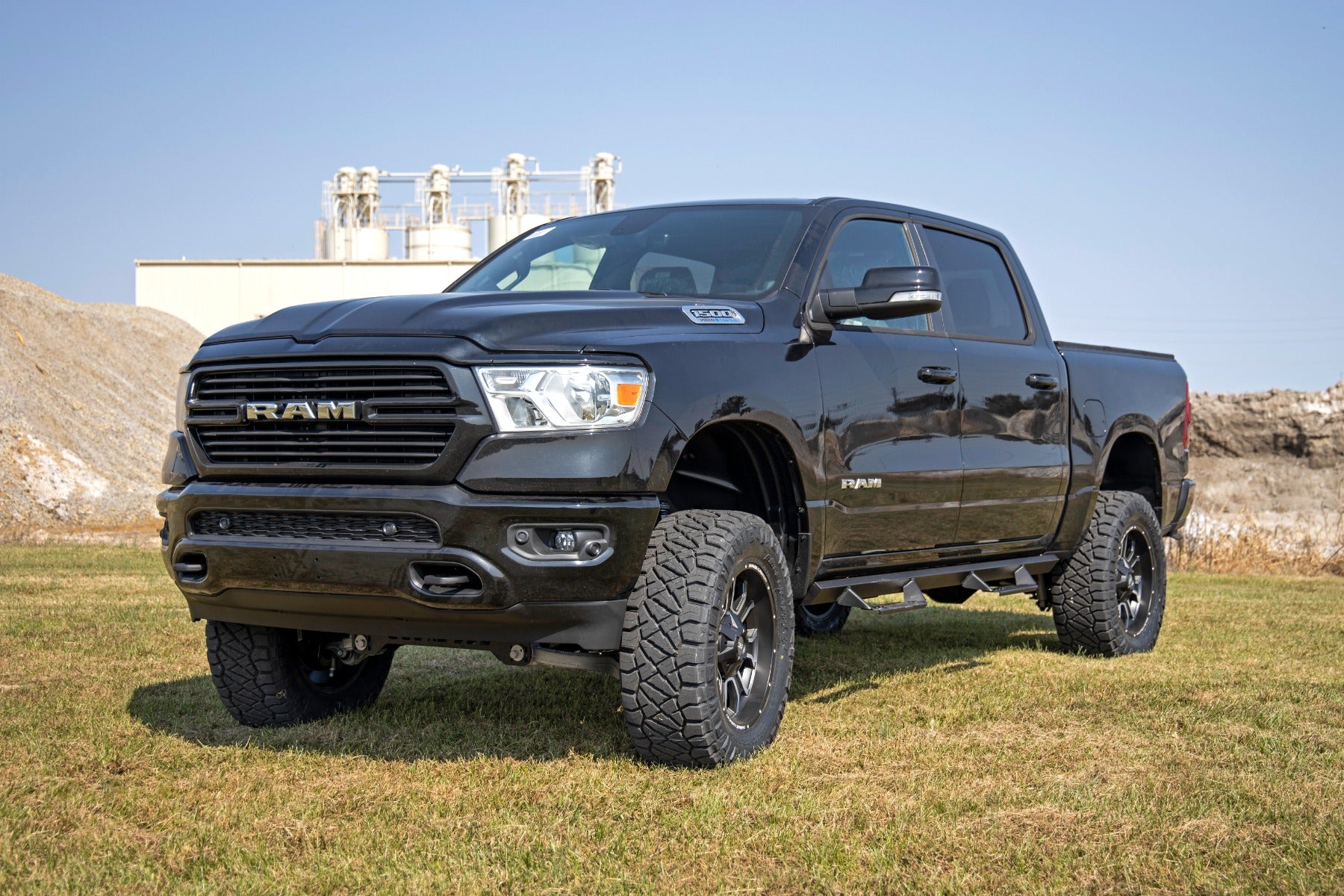 Rough Country | Lift Kits | 6 Inch Lift Kit 22XL 19-Up Ram 1500 2WD Rough Country | 31730