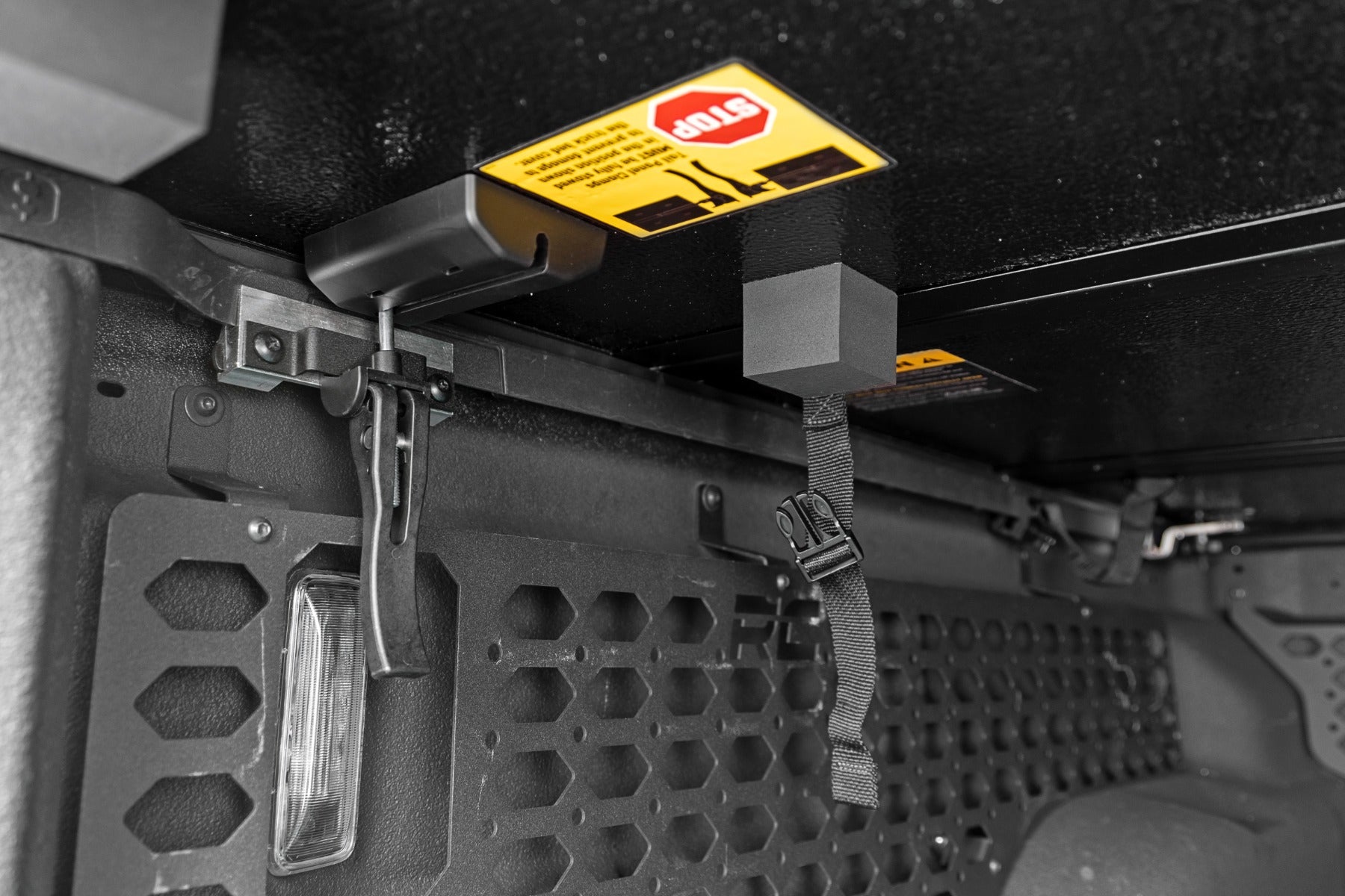 Rough Country | Tonneau Covers | Hard Folding Bed Cover 5.0 Foot Bed 20-22 Jeep Gladiator JT 4WD Rough Country | 45810550A