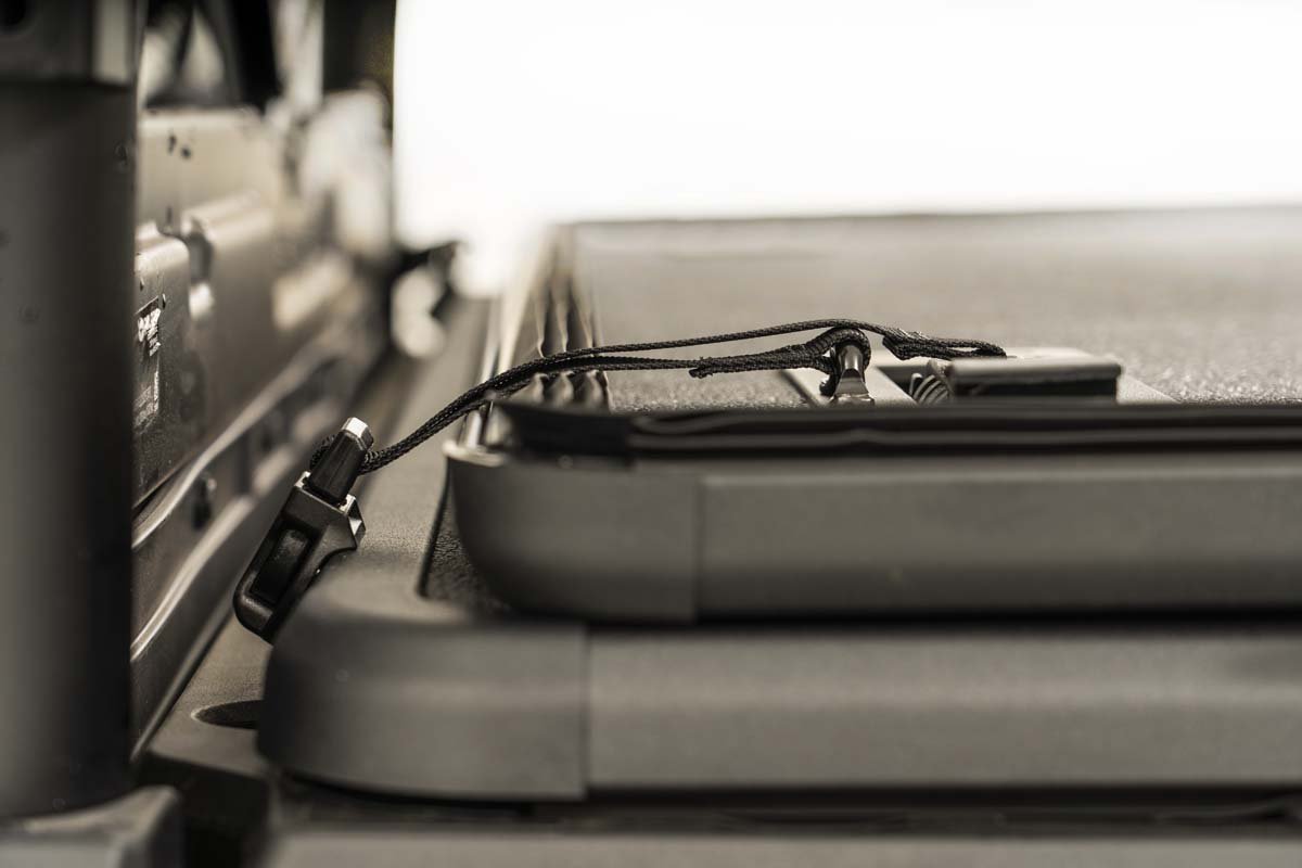 Rough Country | Tonneau Covers|Truck Bed|Exterior Parts & Car Care | Polaris Hard Folding Bed Cover w/Tailgate Lock 18-20 Ranger 1000XP Rough Country | 47719542