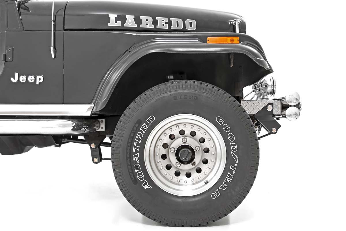 Rough Country | Leaf Spring Shackle Kit | Jeep Shackle Reversal Kit 76-83 Jeep CJ Rough Country | 5059