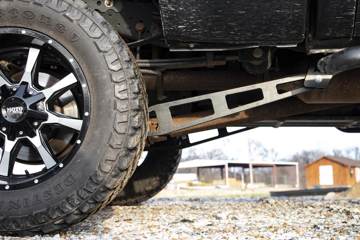 Rough Country | Suspension Traction Bar | Ford Traction Bar Kit 4.5-6 Inch Lift 05-16 F-250 4WD Rough Country | 51003