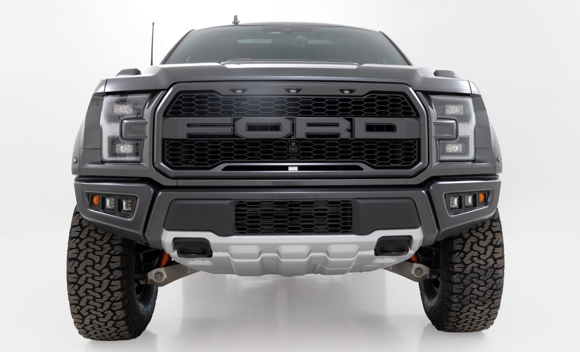 Rough Country | Lift Kits | 2.5 Inch Lift Kit Ford Raptor 4WD (19-20) Rough Country | 51031