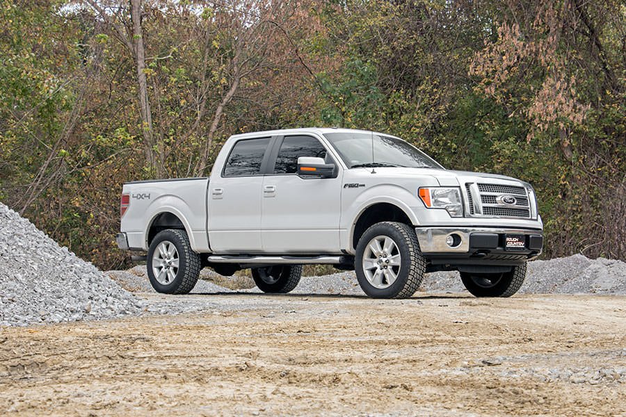 Rough Country | Leveling Kit | 2 Inch Leveling Lift Kit 09-13 F-150 Rough Country | 56830