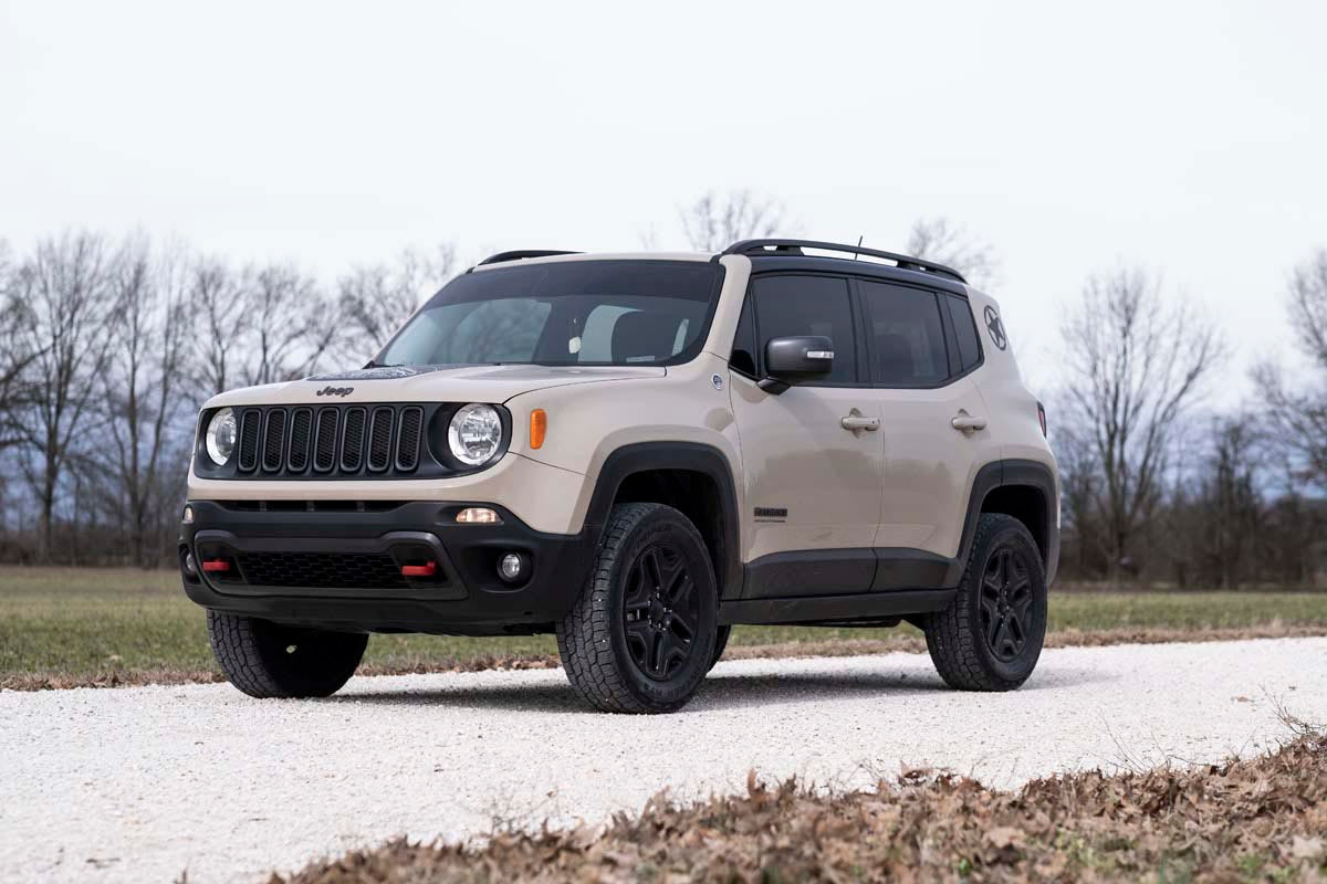Rough Country | Lift Kits | 2 Inch Jeep Suspension Lift 14-23 Renegade Rough Country | 62100