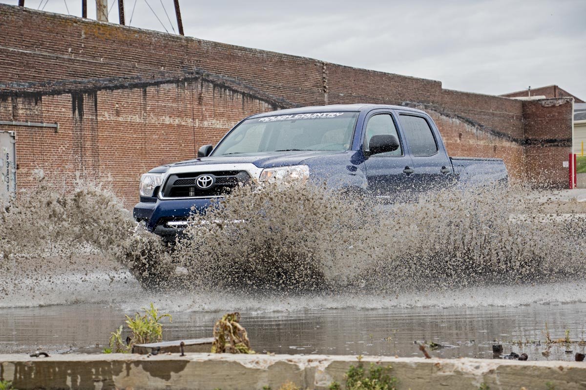 Rough Country | Lift Kits | 3 Inch Lift Kit Red Spacer w/N3 Shocks 05-21 Toyota Tacoma 2WD/4WD Rough Country | 74530RED