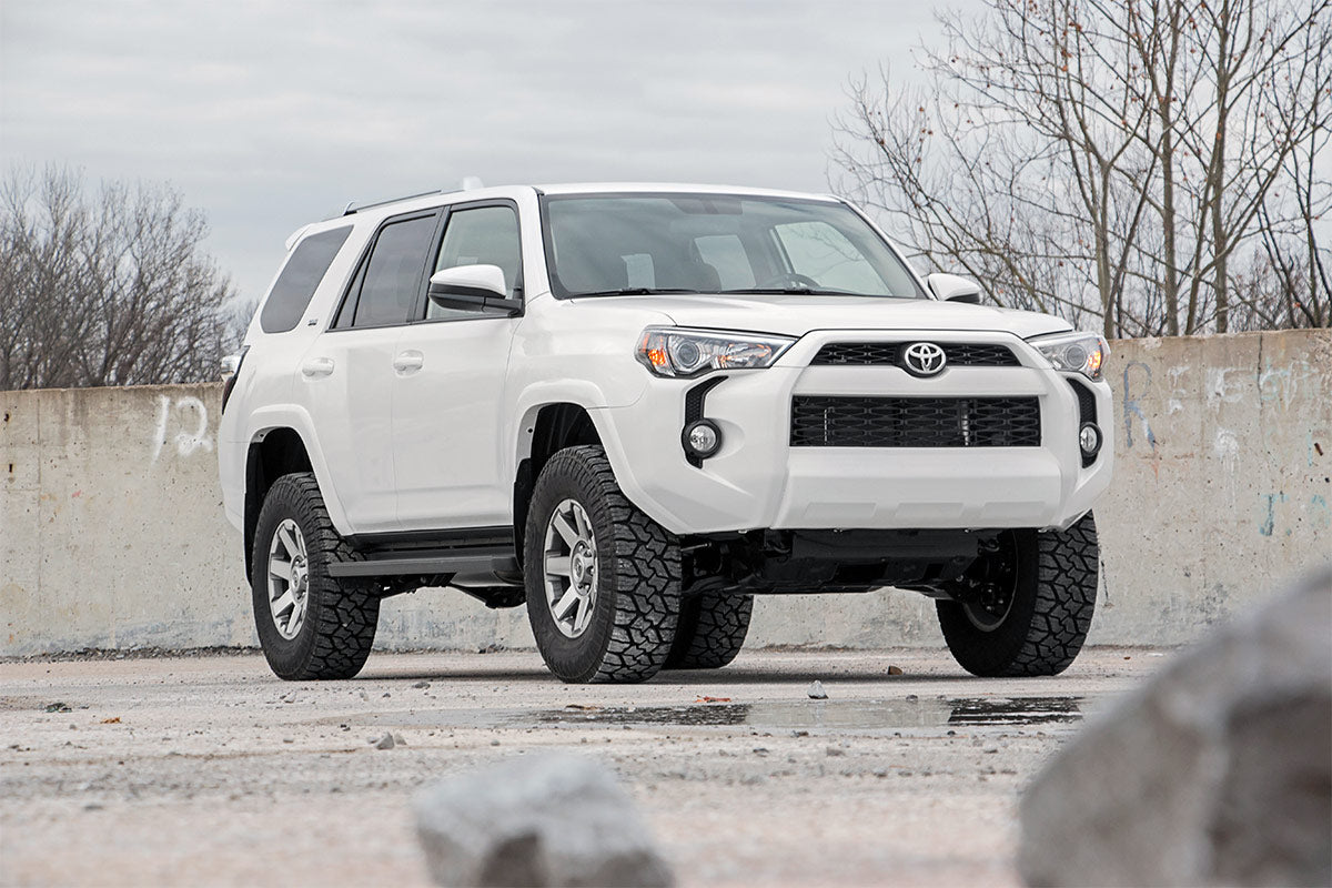 Rough Country | Lift Kits | Toyota 4Runner 3 Inch Suspension Lift Kit N3 Struts For 10-Pres 4-Runner Rough Country | 76631