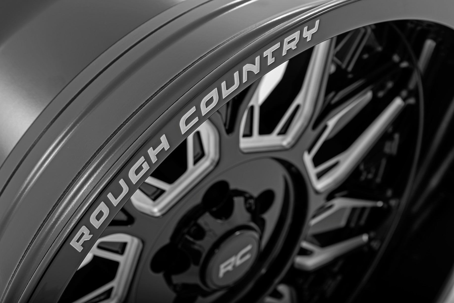 Rough Country | Wheels | 86 Series Wheel One-Piece Gloss Black 20x10 8x170 -19mm Rough Country | 86201011