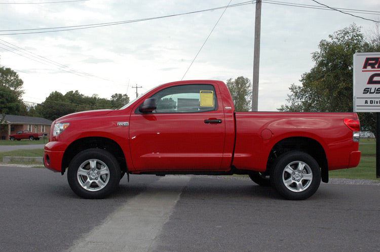 Rough Country | Leveling Kit | 2.5-3 Inch Leveling Strut Extensions 07-20 Tundra 2WD Rough Country | 871
