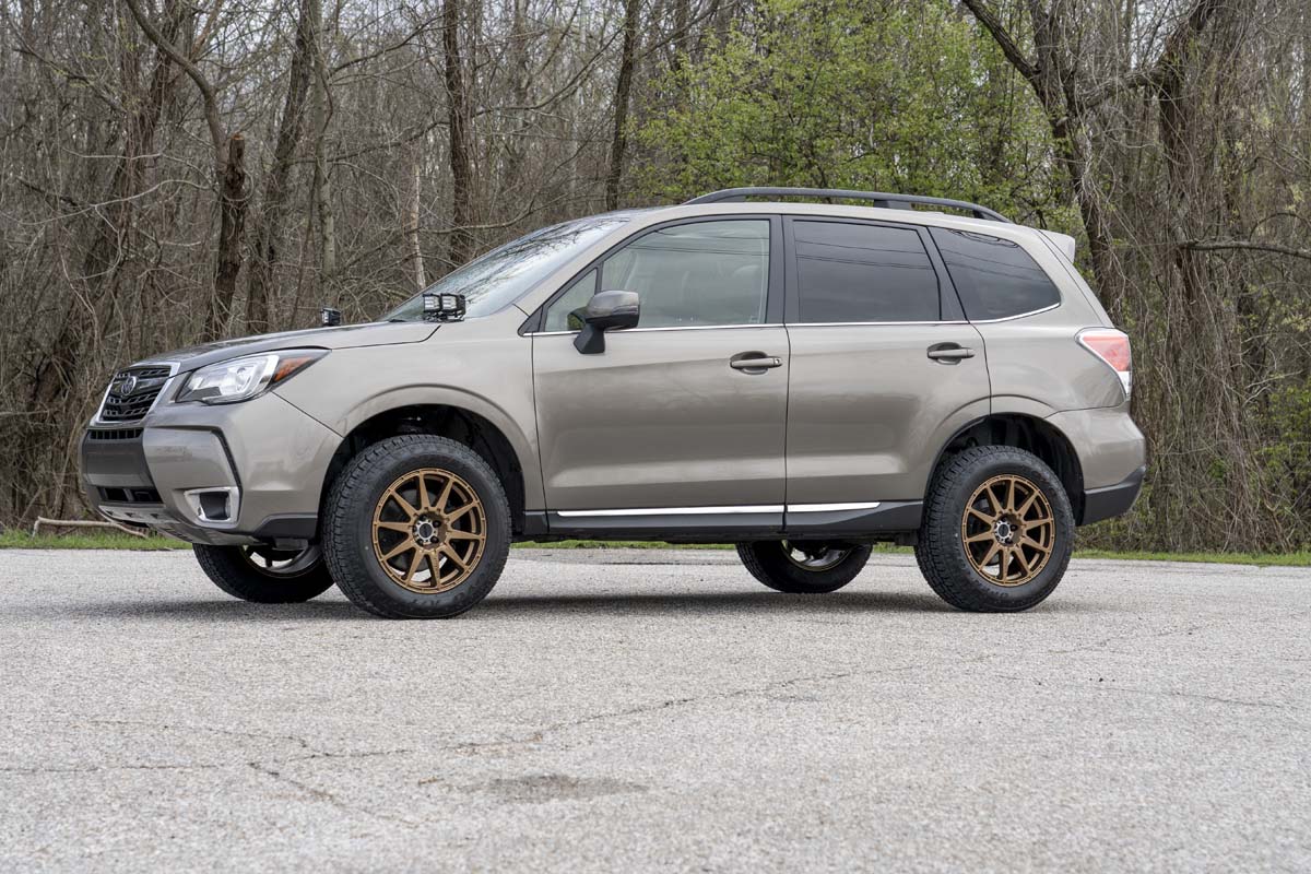 Rough Country | Lift Kits | 2 Inch Lift Kit Loaded Strut 14-18 Subaru Forester 4WD Rough Country | 90501