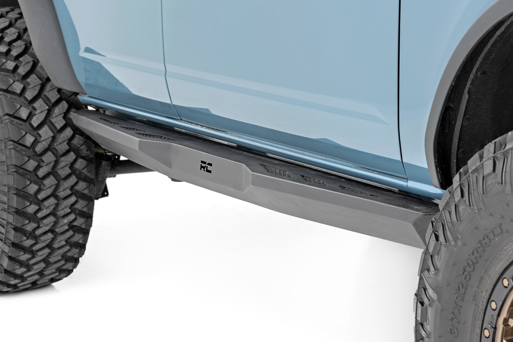 Rough Country | Rock Sliders | Rock Sliders Heavy Duty 4-Door Ford Bronco 4WD 21-UP Rough Country | 90803