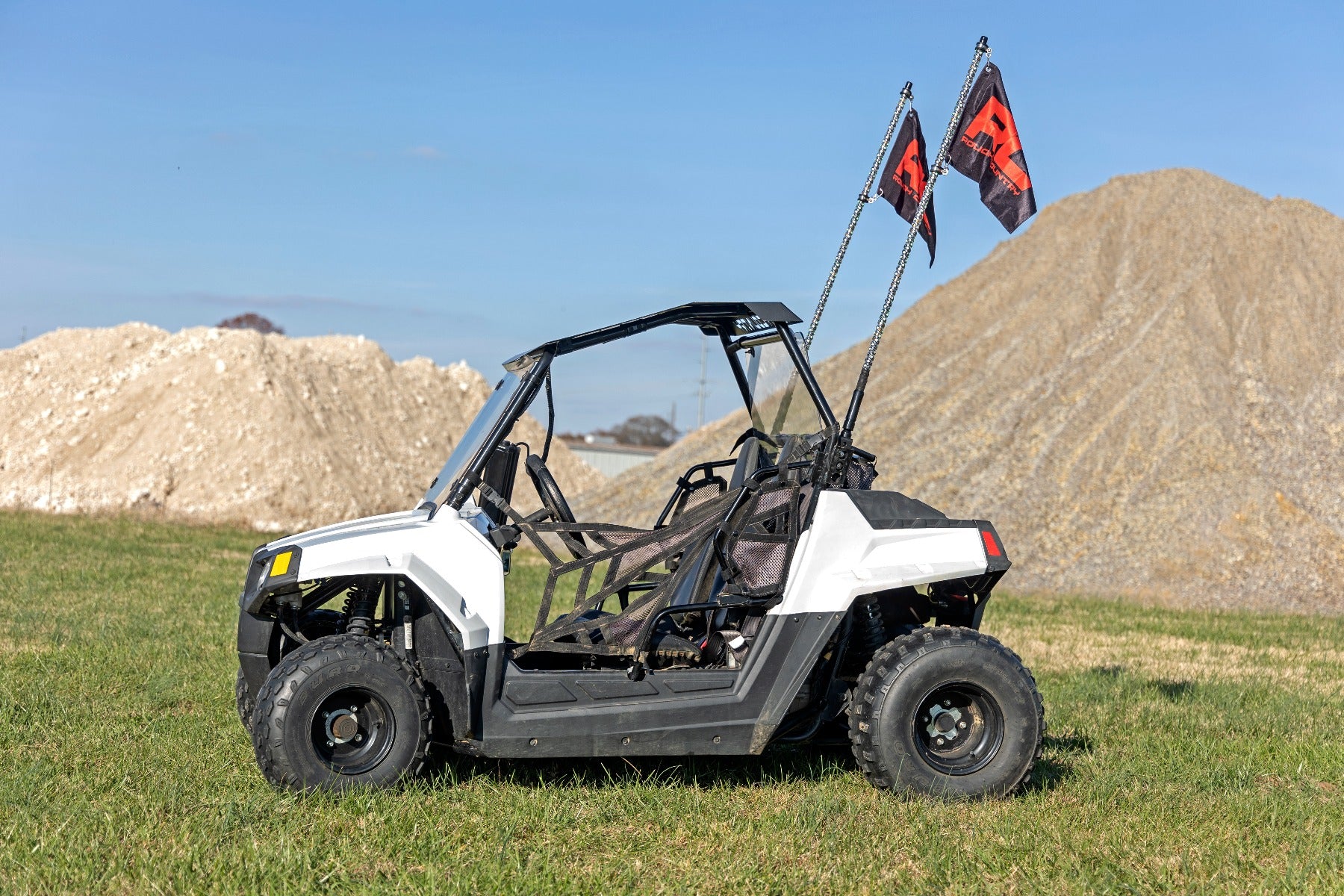 Rough Country | Light Whips | Polaris LED Whip Light Bed Mount Kit 12-20 Polaris RZR 170 EFI Rough Country | 93086