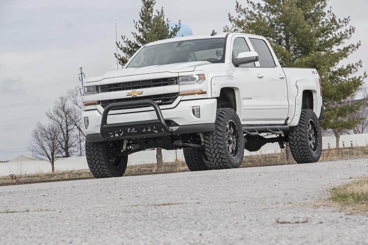 Rough Country | Bumper Bull Bar | 07-18 Silverado/Sierra 1500/SUV Bull Bar Black Rough Country | B-C2071