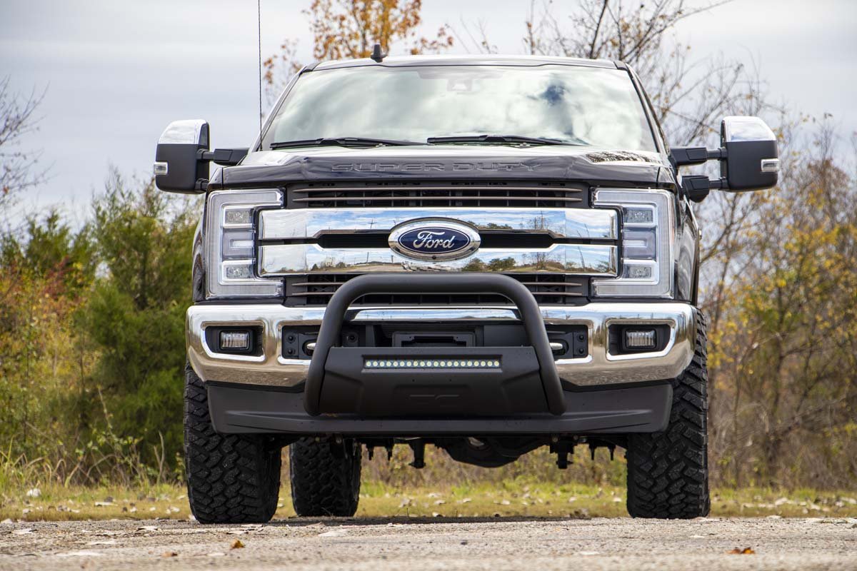 Rough Country | Bumper Bull Bar | Ford 17-20 F-250 Bull Bar w/LED Light Bar Black Rough Country | B-F2017