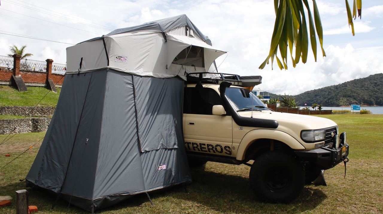 DOBINSONS | ROOF TOP TENT (WITH CHANGE ROOM) | CE80-3924