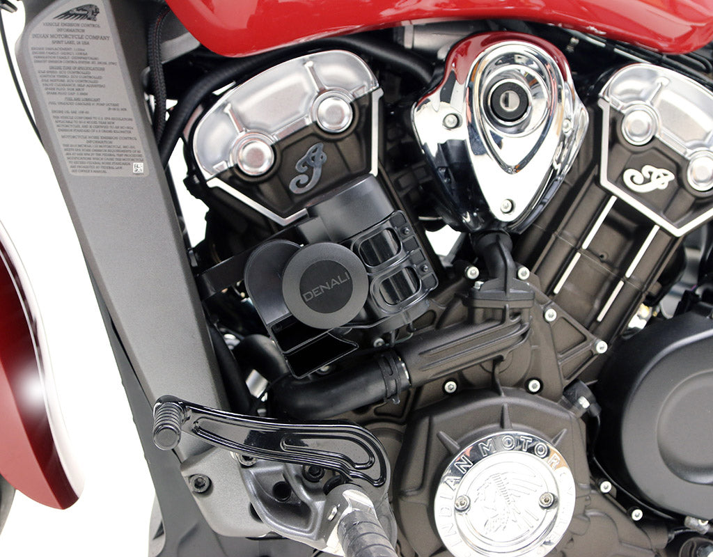 HMT.25.10000 DENALI SoundBomb Compact Horn Mounting Bracket for Indain Scout '15-'20