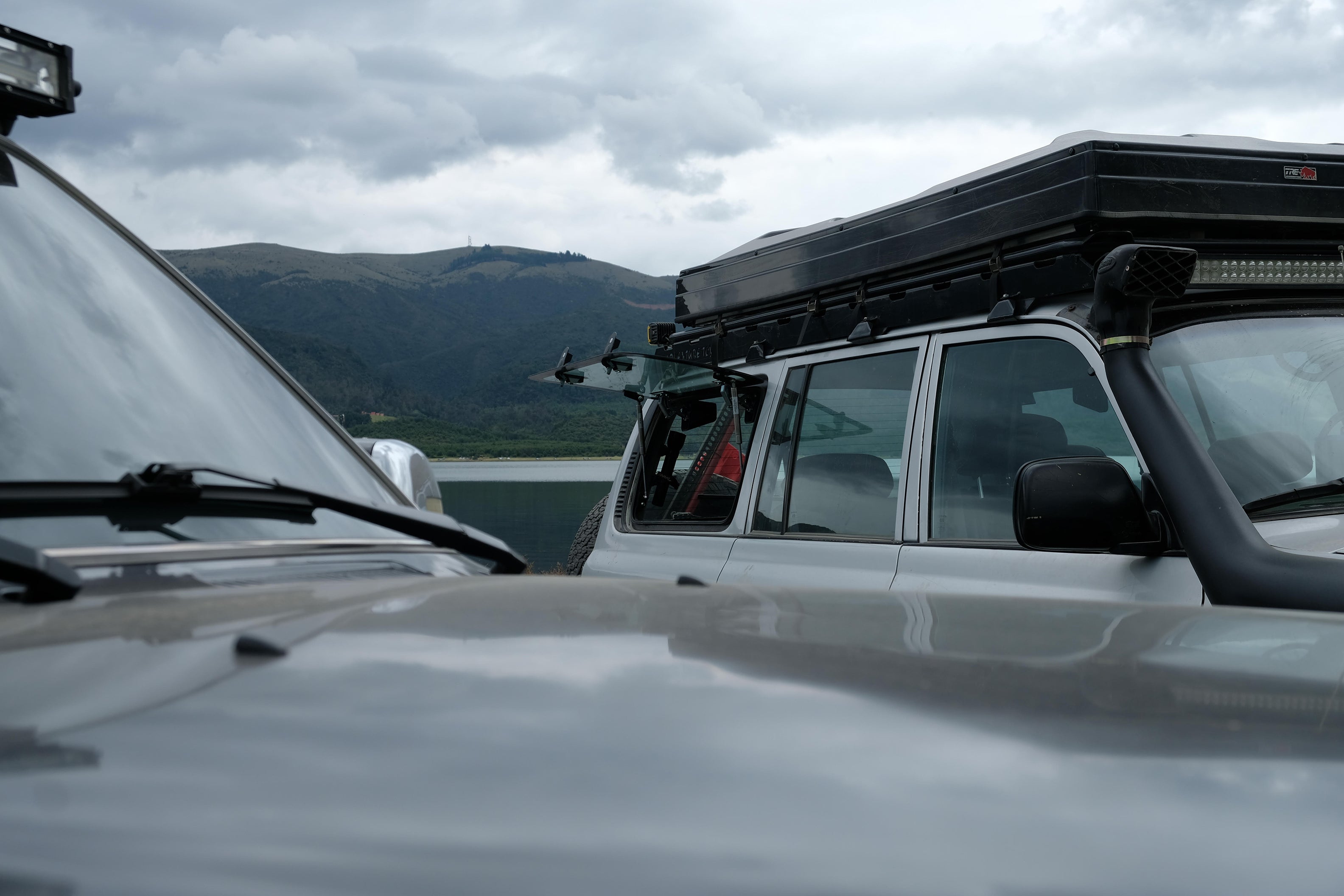 PRO WING | Windows | Gull Wing Style Side Window Land Cruiser 80 | PWSWLC80