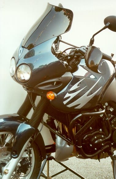 MRA.11.012.T.1 MRA TouringScreen Windshield for Triumph Tiger 900i, '99-'01 & Tiger 955i, '01- SMOKE GRAY