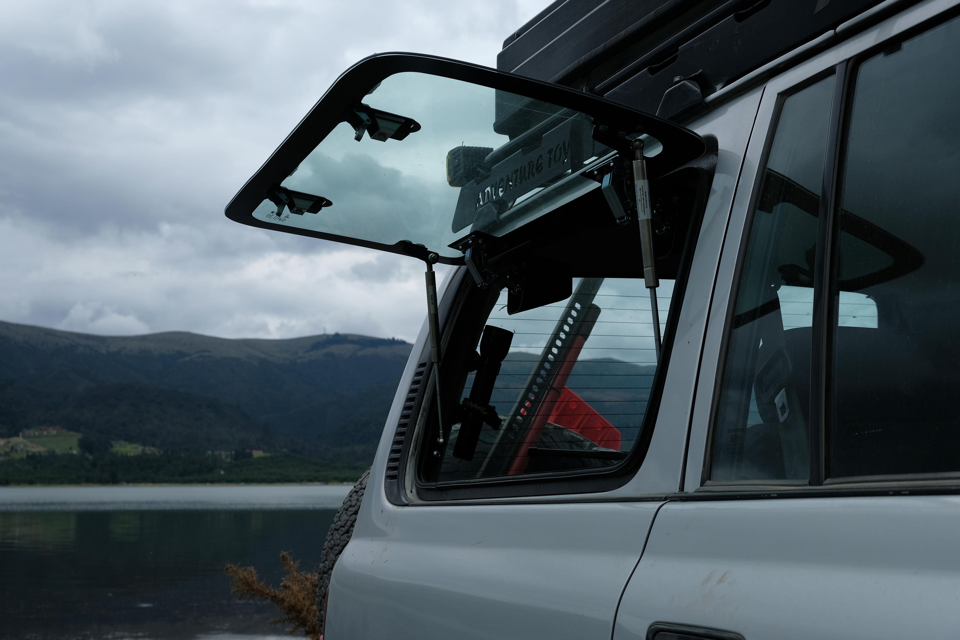 PRO WING | Windows | Gull Wing Style Side Window Land Cruiser 80 | PWSWLC80