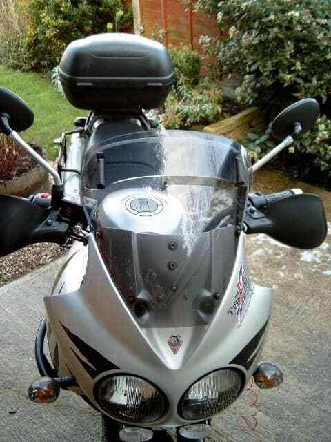 MRA.11.012.VT.1 MRA VarioTouringScreen Windshield for Triumph Tiger 900i, '99-'01 & Tiger 955i, '01-'06 SMOKE GRAY