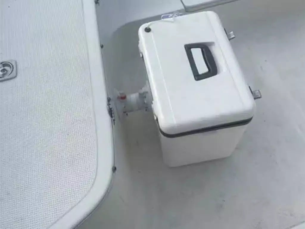 SeaSucker | Vacuum Mounts | 4.5" Double Tap - Black or White
(SeaSucker's are Back to Back) | VM1201
