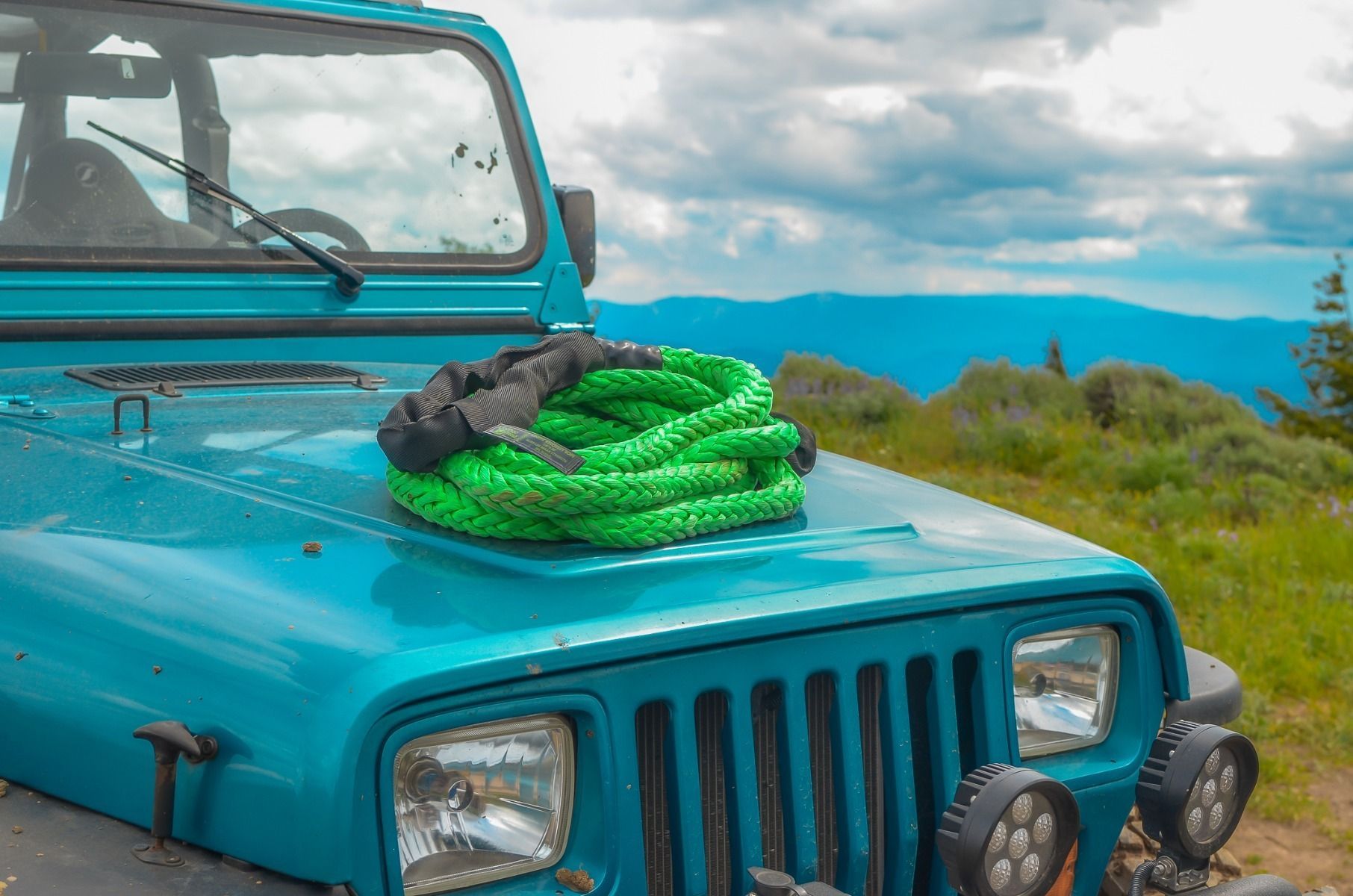 Voodoo Offroad | RP-ROPE PRODUCTS | 2.0 Santeria Series 7/8" x 20 ft Kinetic Recovery Rope with Rope Bag for Truck and Jeep - Green | 1300001A