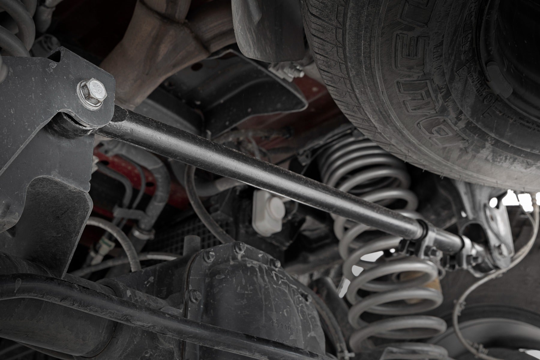 Rough Country | Track Bar | Track Bar Forged Rear 2.5-6 Inch Lift Jeep Gladiator JT 20-Up Rough Country | 10651