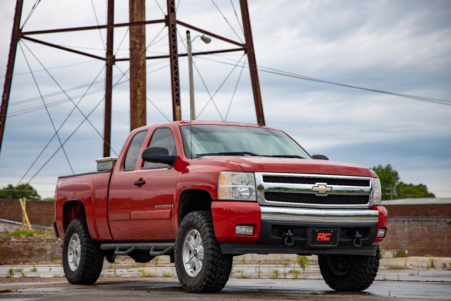 Rough Country | Lift Kits|Suspension|Suspension / Steering / Brakes | 5 Inch Lift Kit V2 07-13 Chevy Silverado and GMC Sierra 1500 2WD Rough Country | 10870