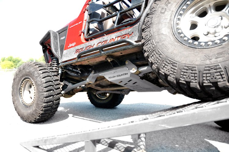 Rough Country | Skid Plates|Armor|Bumpers & Armor|Exterior Parts & Car Care | Jeep High Clearance Skid Plate 97-02 Jeep Wrangler TJ Rough Country | 1120