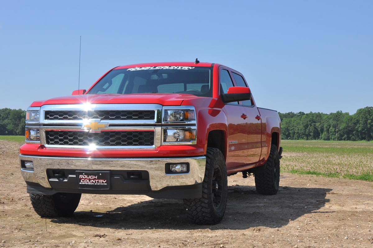 Rough Country | Lift Kits | 2.5 Inch GM Leveling Lift Kit w/Vertex Struts (07-18 1500 PU) Rough Country | 1320V