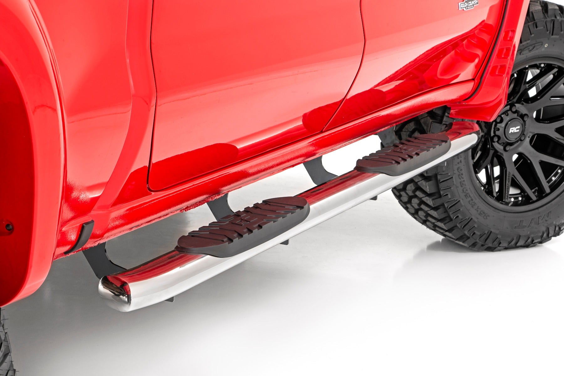 Rough Country | Nerf Bars | GM Stainless Steel Oval Nerf Step Bars 19-21 GM 1500 / 20-21 2500HD/3500 HD Crew Cab Rough Country | 21002S