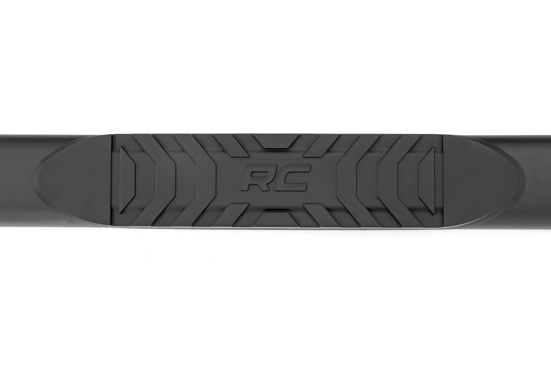 Rough Country | Nerf Bars | GM Oval Nerf Step Bars (19-20 GM 1500, 2020 2500HD/3500 HD Crew Cab) Rough Country | 21002