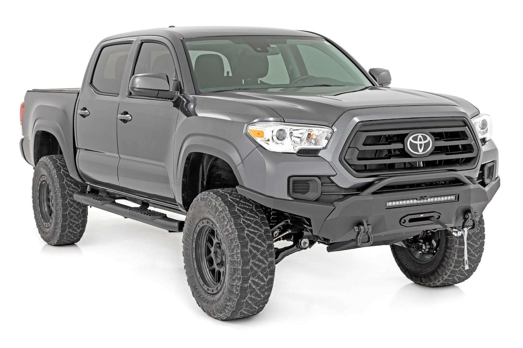 Rough Country | Nerf Bars | Oval Nerf Step 4.5 Inch Double Cab Black 05-22 Toyota Tacoma 2WD/4WD Rough Country | 21008