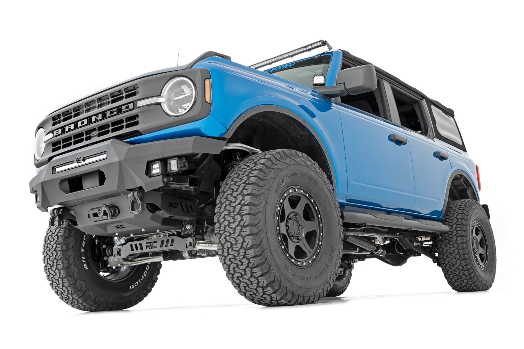 Rough Country | Nerf Bars | Oval Nerf Step 4.5 Inch 4-Door Black 21-Up Ford Bronco 4WD Rough Country | 21011