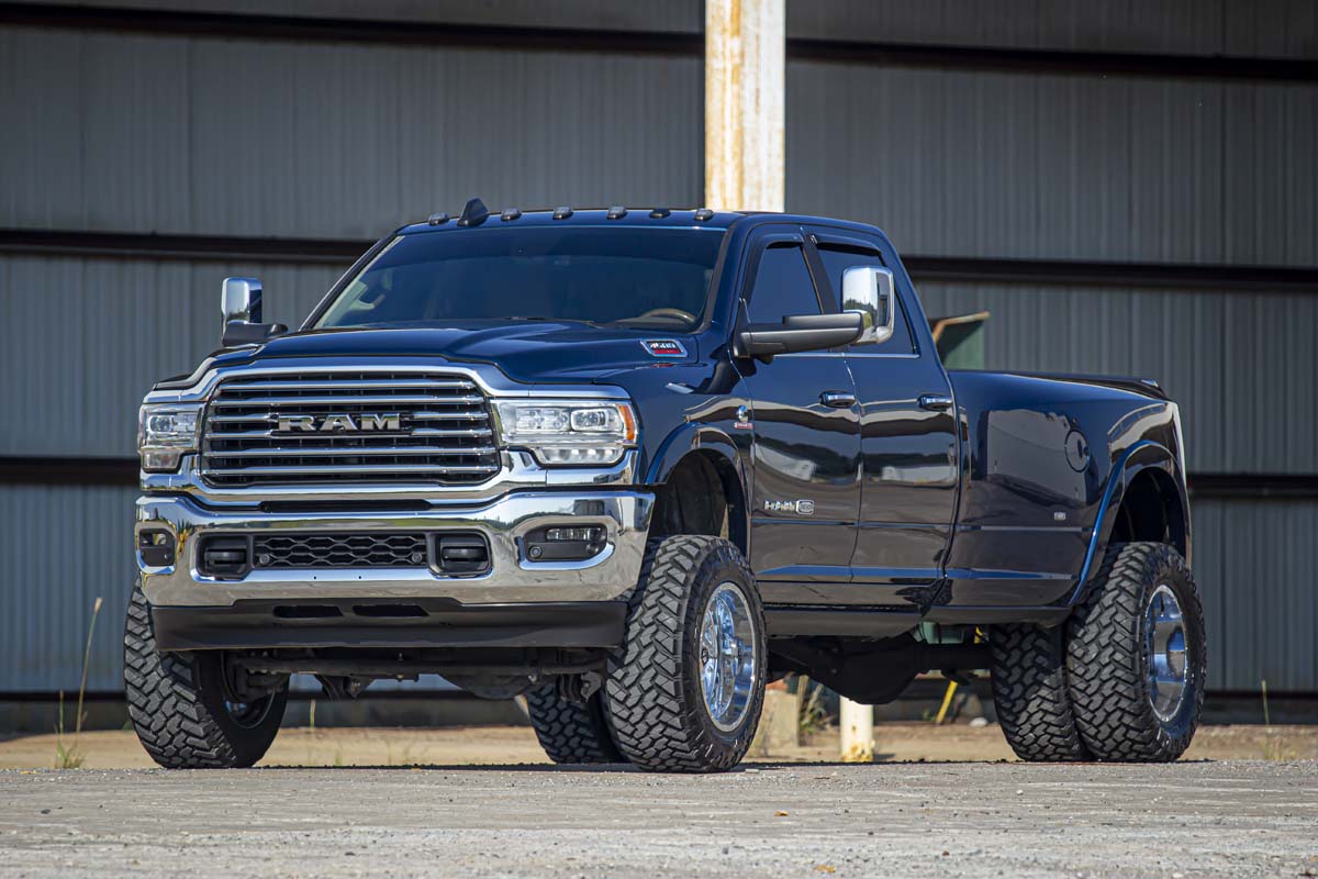 Rough Country | Lift Kits | 5.0 Inch Dodge Radius Arm Suspension Lift Kit (2020 Ram 3500 4WD Diesel, Air Ride, Dual Rear Wheels) Rough Country | 30930