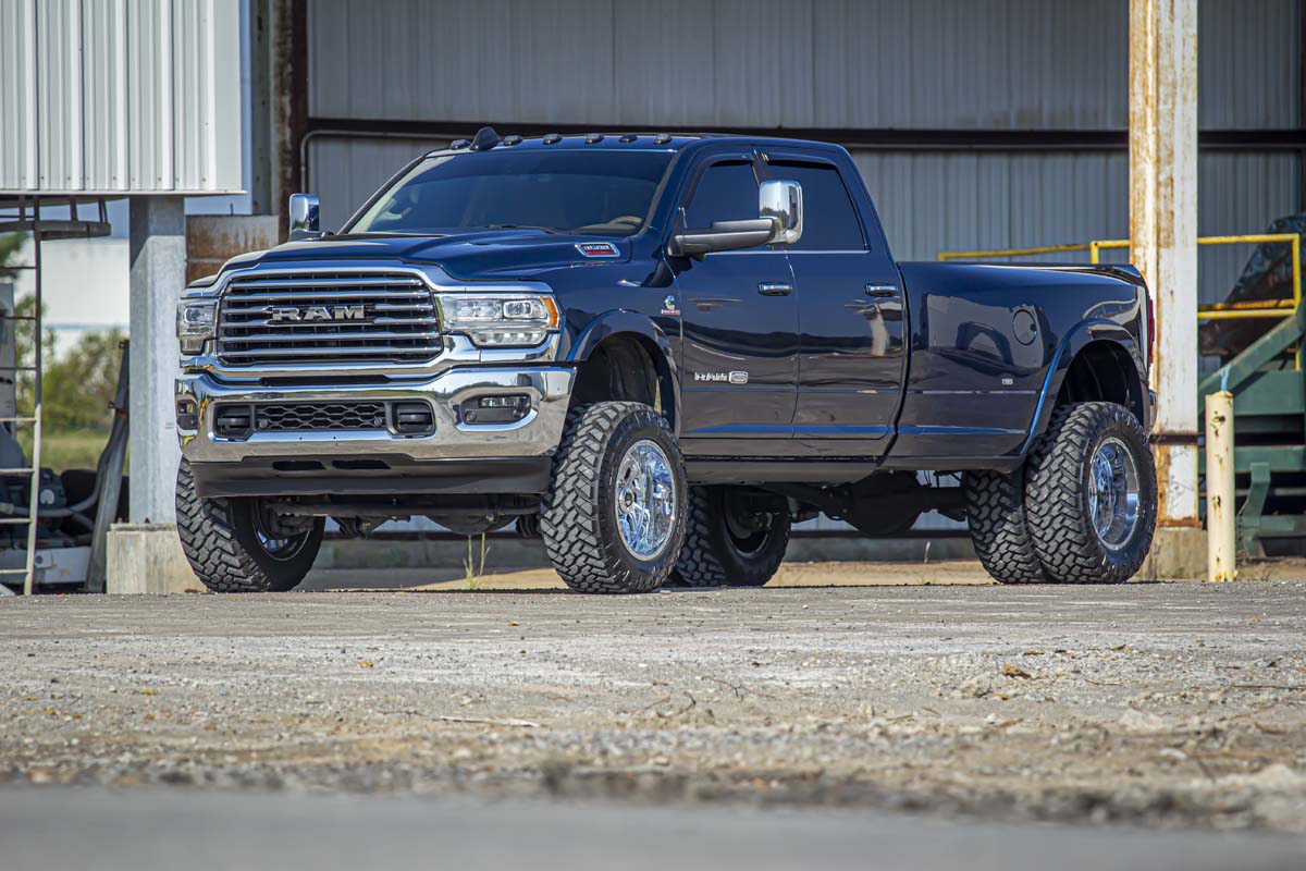 Rough Country | Lift Kits | 5.0 Inch Dodge Radius Arm Suspension Lift Kit w/AISIN Transmission 19-Up Ram 3500 4WD Diesel Rough Country | 37830