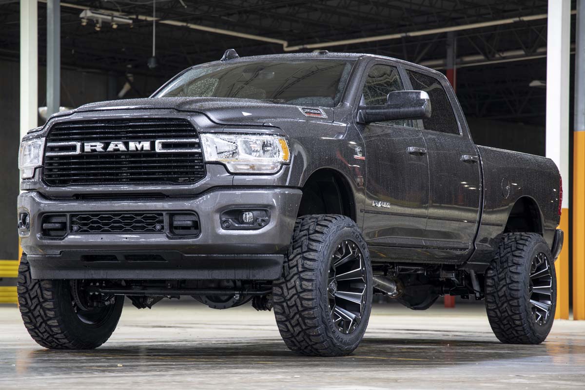 Rough Country | Lift Kits | 5 Inch Lift Kit Dual Rate Coils V2 Non-AISIN 19-Up Ram 2500 Rough Country | 38370