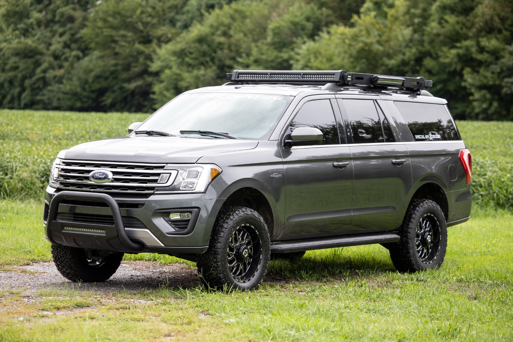 Rough Country | Lift Kits | 3 Inch Lift Kit UCA 18-Up Ford Expedition 4WD Rough Country | 40231