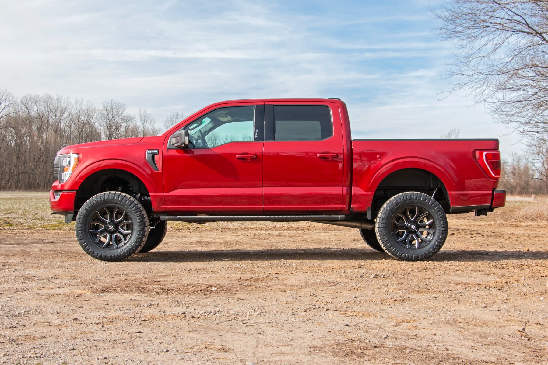 Rough Country | Lift Kits|Suspension|Suspension / Steering / Brakes | 6 Inch Lift Kit with V2 Shocks 21-22 Ford F-150 2WD Rough Country | 40670