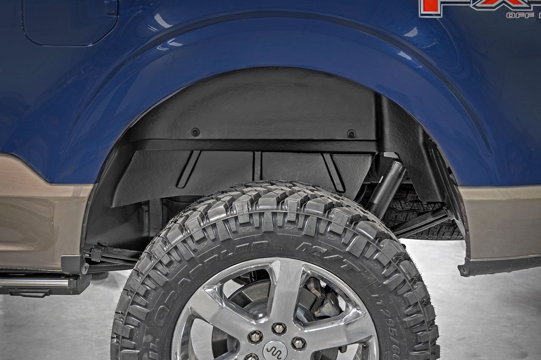 Rough Country | Wheel Well Guards | Wheel Well Liner Rear 21-Up Ford F-150 2WD/4WD Rough Country | 4213