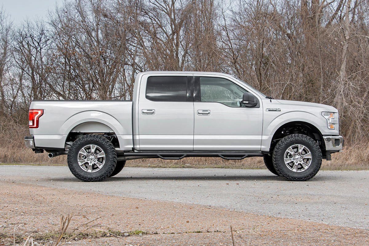 Rough Country | Lift Kits | 3 Inch Lift Kit 14-20 Ford F-150 4WD Rough Country | 51014