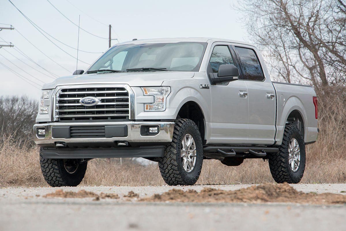 Rough Country | Lift Kits | 3.0 Inch Ford Bolt-On Arm Lift Kit w/ Vertex For 14-20 F-150 4WD Rough Country | 54550