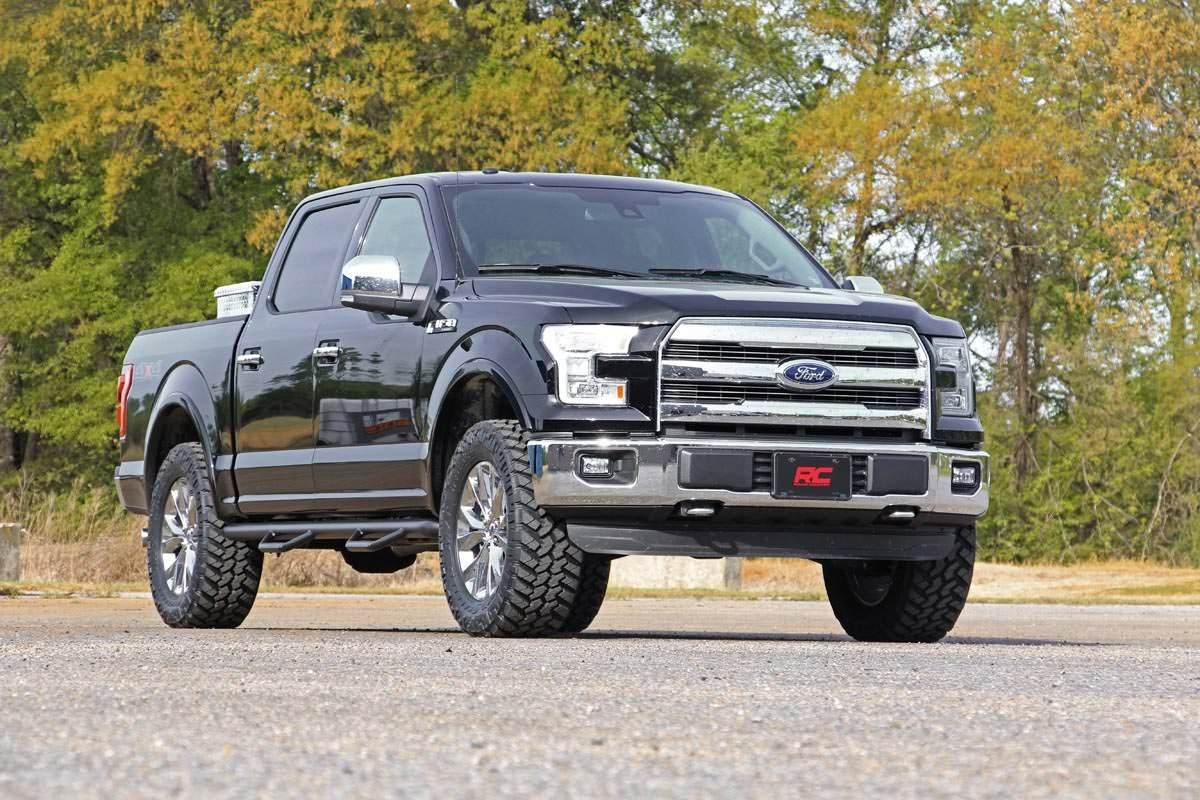 Rough Country | Leveling Kit | 2 Inch Leveling Billet Strut Extensions 14-21 F-150 Red Rough Country | 569RED