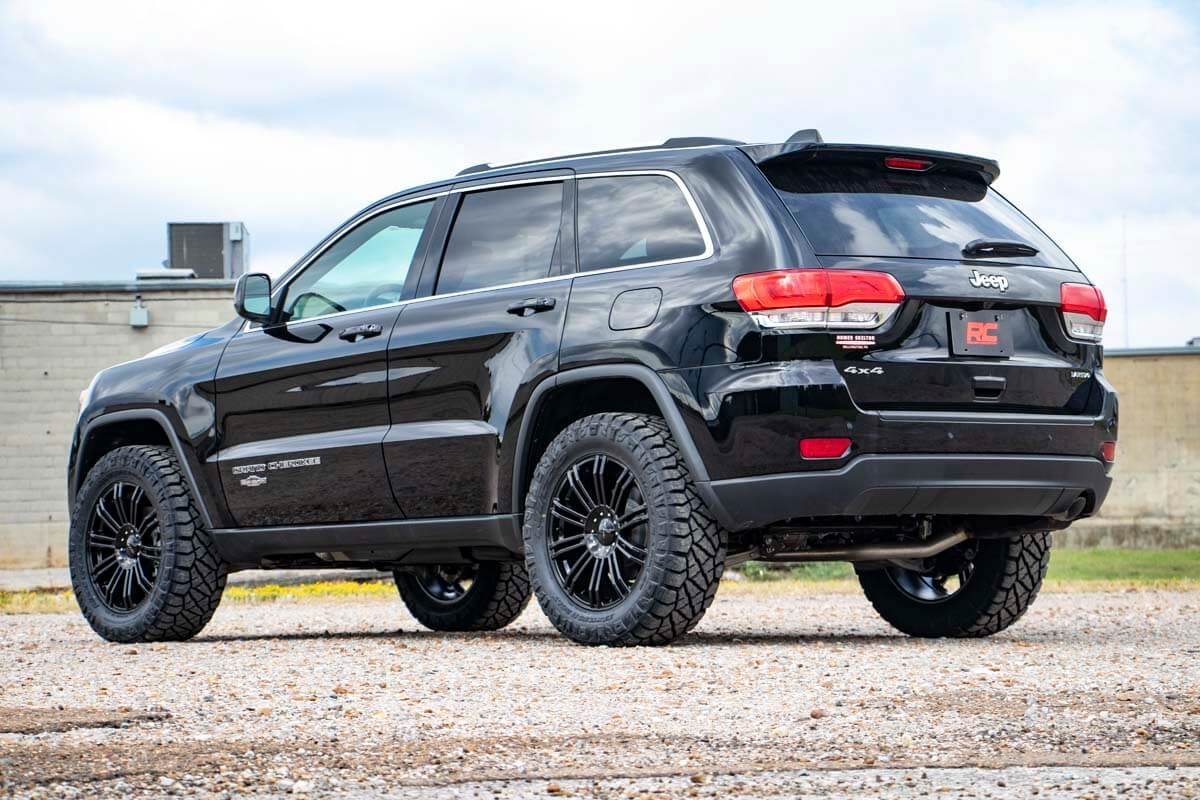 Rough Country | Leveling Kit | 2.5 Inch Jeep Lift Kit 11-20 Grand Cherokee WK2 Rough Country | 60300