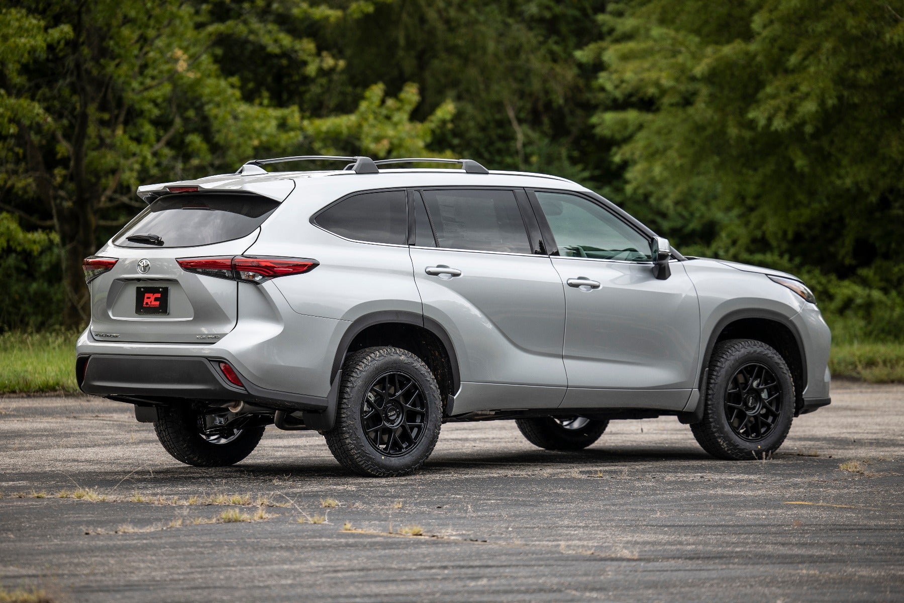 Rough Country | Lift Kits | 2 Inch Lift Kit  2020 Toyota Highlander 4WD Rough Country | 73700
