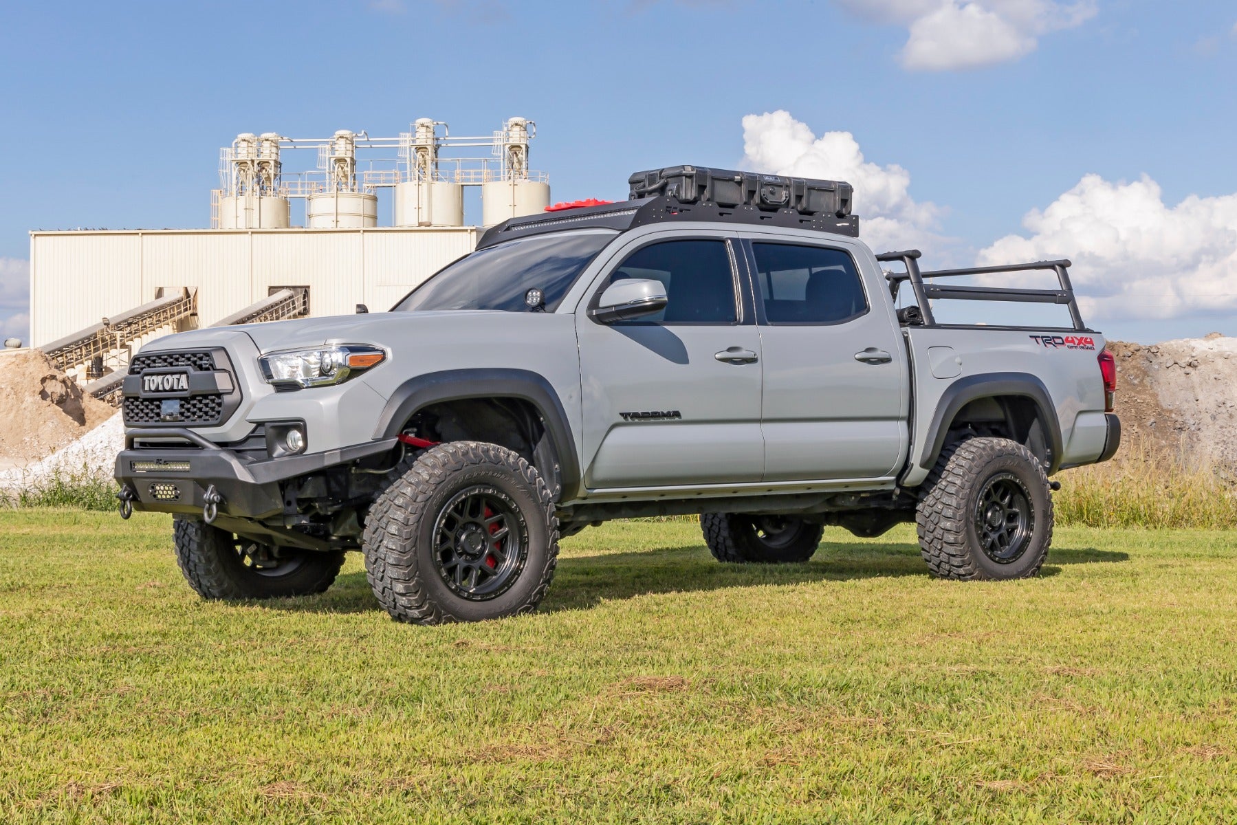 Rough Country | Suspension Control Arm | Red Forged Upper Control Arms 3.5 Inches Of Lift 10-Up Toyota 4Runner Tacoma (05-23) Rough Country | 74201ARED