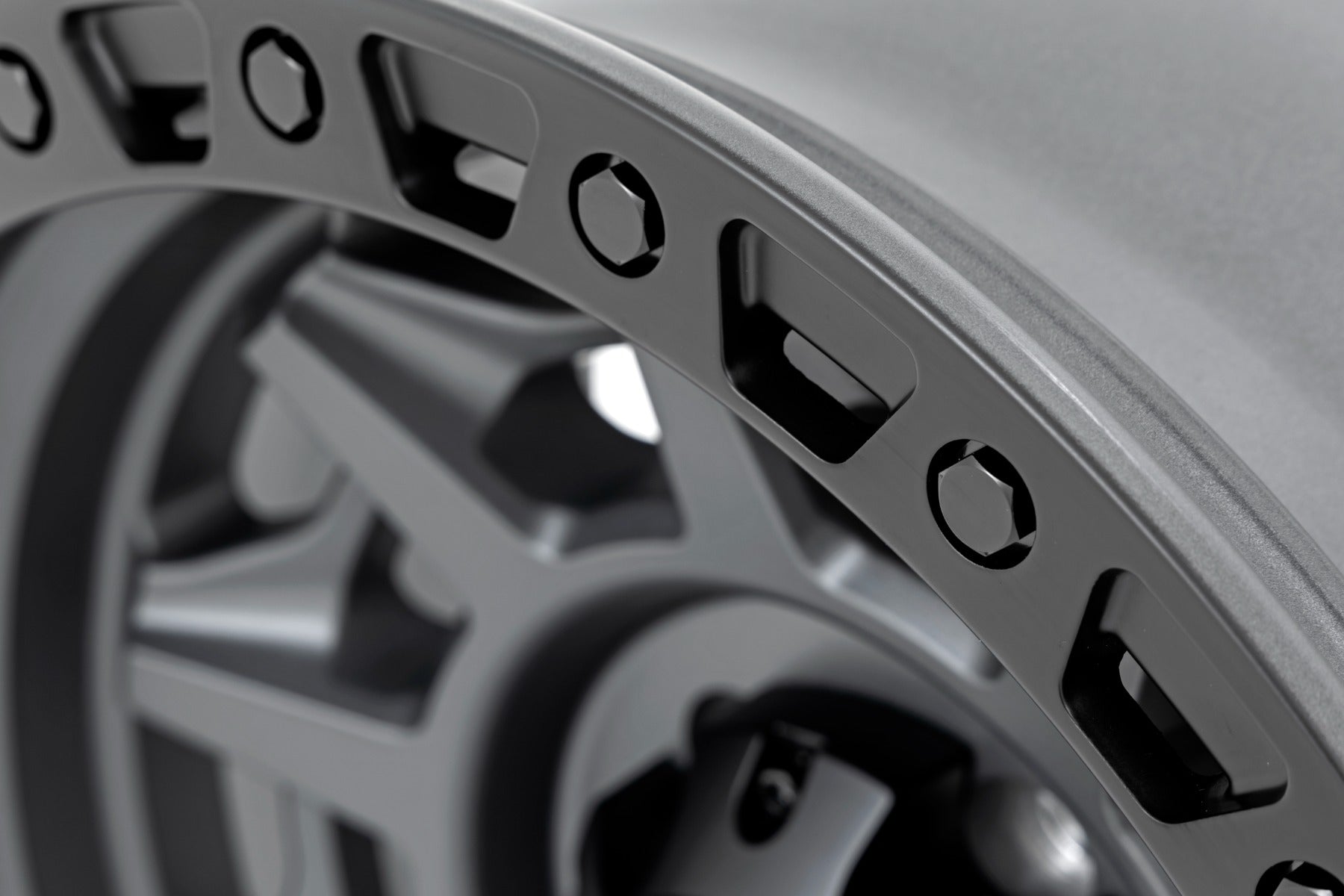 Rough Country | Wheels|Tire & Wheels | Rough Country 85 Series Wheel Simulated Beadlock Gunmetal Gray/Black 17x9 5x5 -12mm Rough Country | 85170918