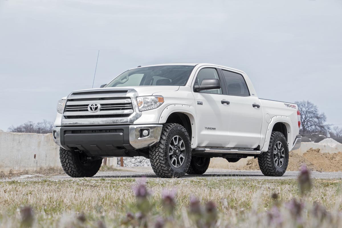Rough Country | Leveling Kit | 2.5-3 Inch Leveling Lift Kit 07-20 Tundra 2WD/4WD Rough Country | 870